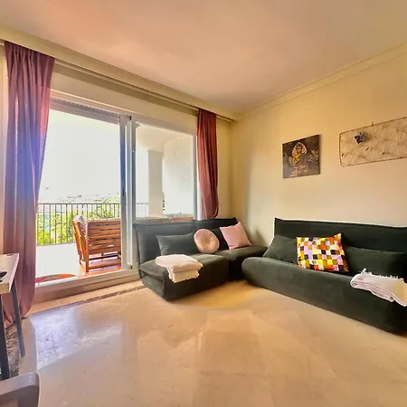 Hidalgos, Apartment Manilva
